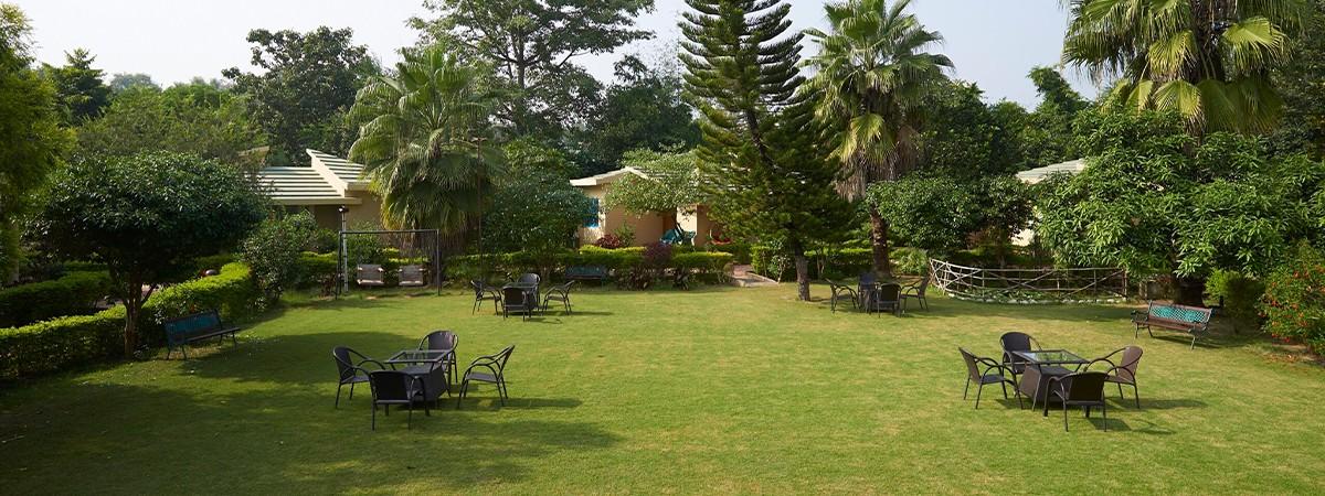 Weekend Package - Acorn Hideaway Resort & Spa
